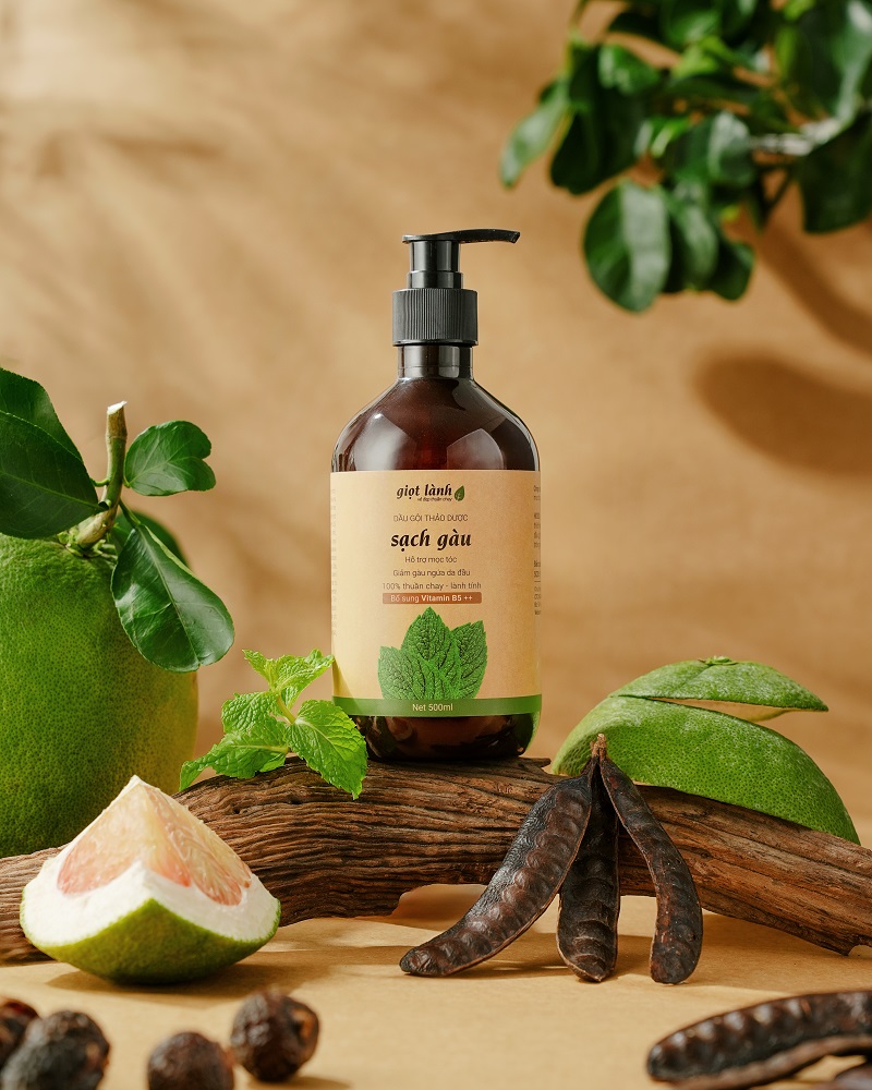 Dầu gội sạch gàu thảo dược cô đặc – Giọt Lành Dầu gội sạch gàu thảo dược cô đặc – Giọt Lành